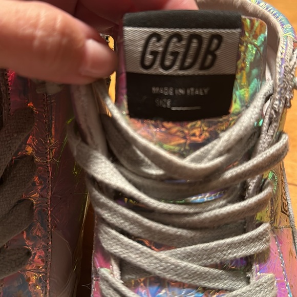 Great use condition GGDB-sly by golden goose metallic silver. Slight peeling - Picture 3 of 11